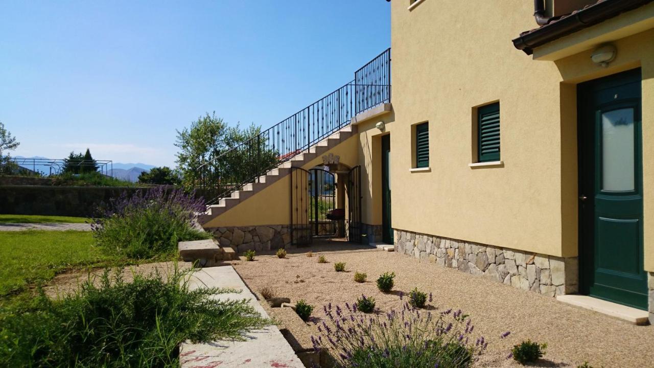 Apartments Garden บัชกา ภายนอก รูปภาพ